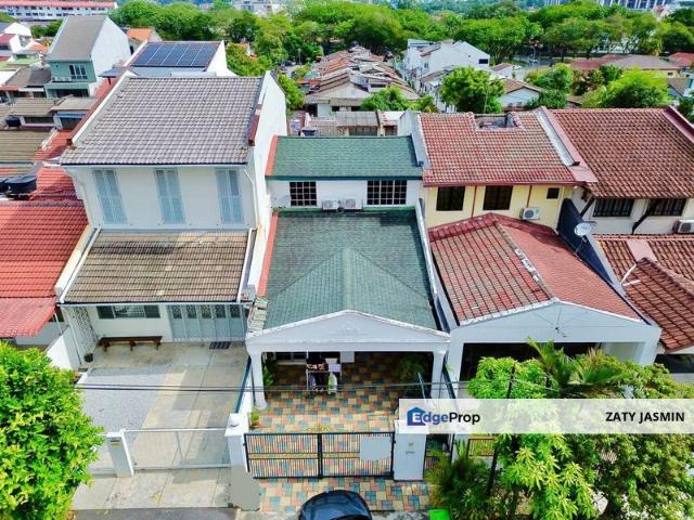 House for sale in Country Heights Damansara, Kuala Lumpur