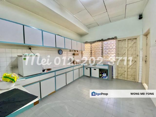 House for sale in Country Heights Damansara, Kuala Lumpur