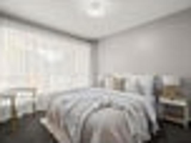 Apartment for sale in Heathcote, Canterbury