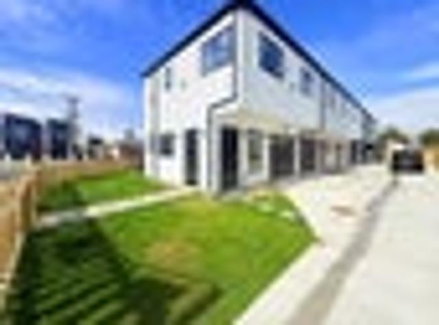 Townhouse for sale in Owhata, Oroua County