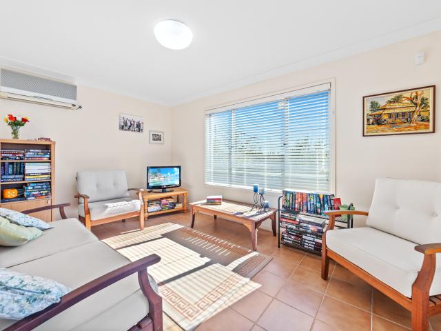 House for sale in Lake Haven, New South Wales