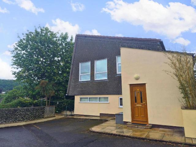 House for rent in School House, Gloucestershire