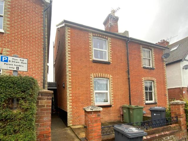 House for rent in Guildford Park, Guildford