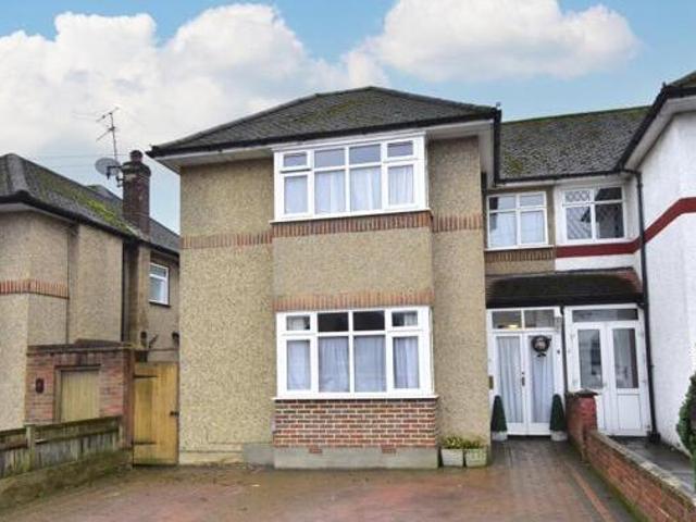 House for sale in Batchworth, Hertfordshire
