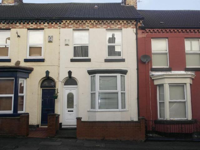 House for rent in Cabbage Hall, Calderstones