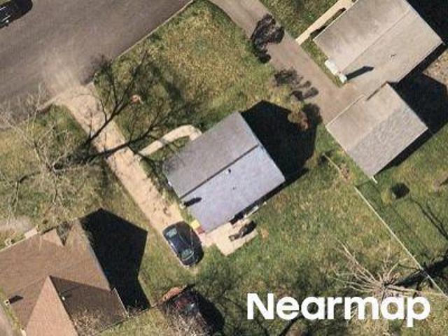 House for sale in Latham