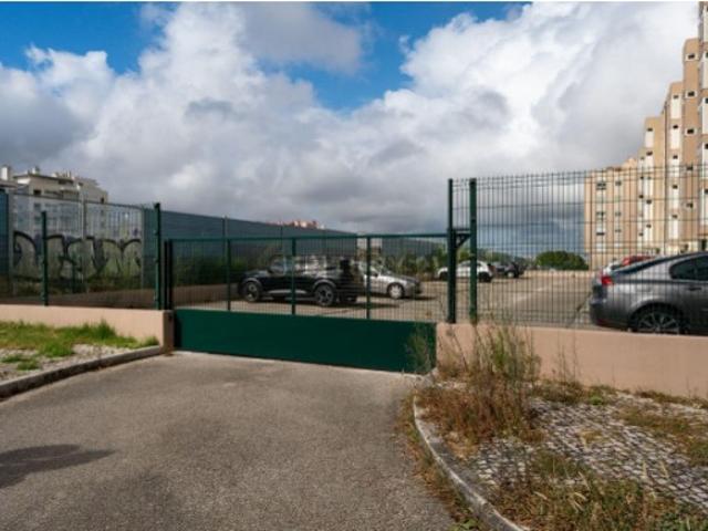 Garagem venda em Lisboa