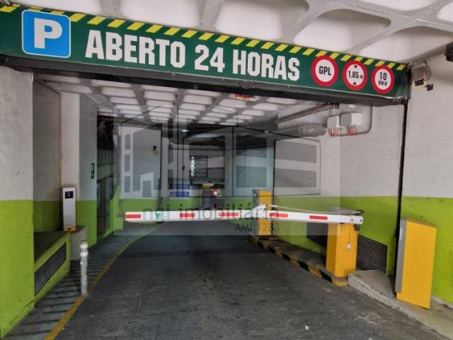 Garagem venda em Misericórdia, Lisboa