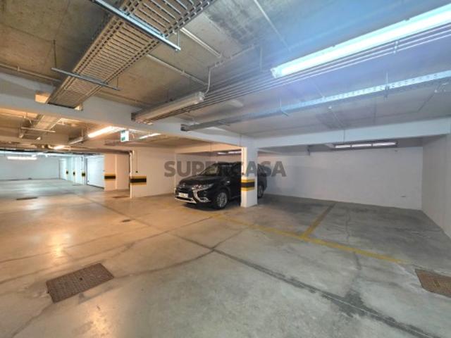 Garagem venda em Lagos, Faro