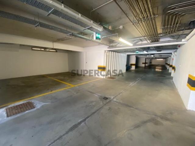 Garagem venda em Lagos, Faro