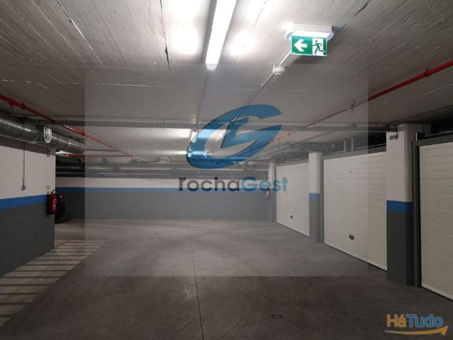 Garagem alugar em Porto