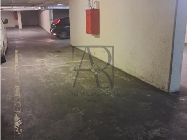 Garagem venda em São Vicente de Fora, Lisboa