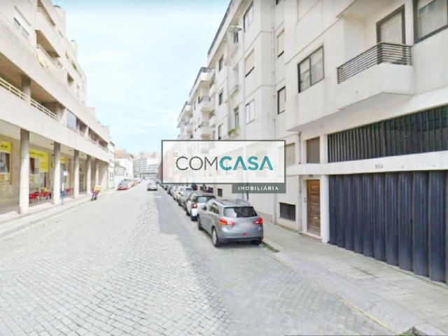 Garagem venda em Porto, Lordelo Do Ouro