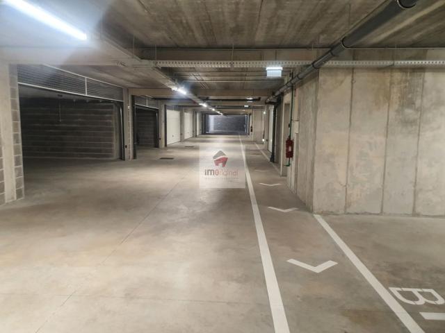 Garagem venda em Canidelo, Vila Nova De Gaia