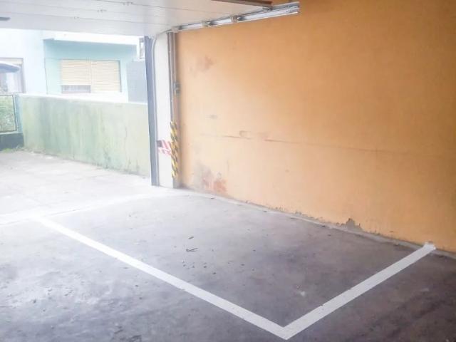 Garagem alugar em Vila Nova De Gaia, Porto