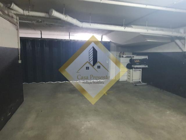 Garagem venda em Vila Nova De Gaia, Porto