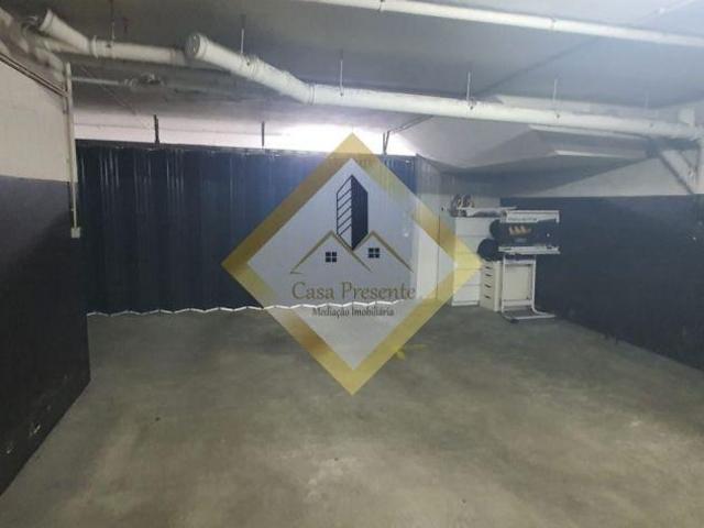 Garagem venda em Vila Nova De Gaia, Porto