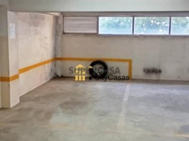 Garagem venda em Maia, Alto da Maia
