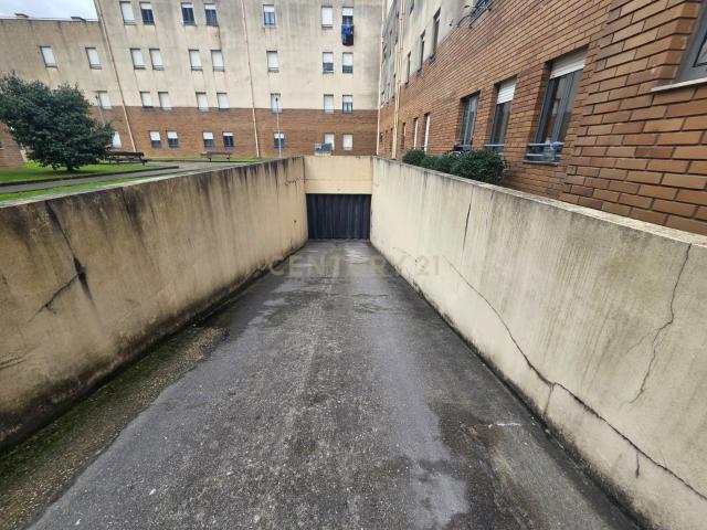 Garagem venda em Valongo, Porto