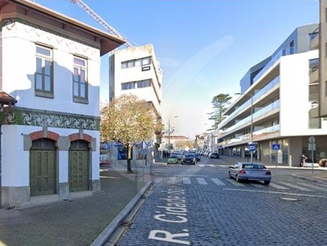 Garagem alugar em Nova Sintra, A Ver-o-mar