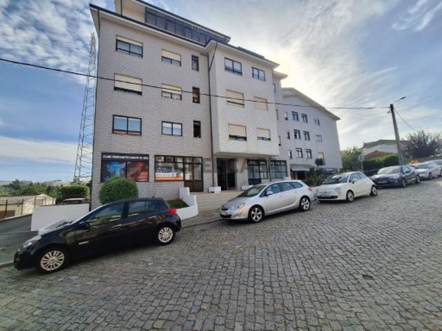 Garagem venda em Vila Nova De Gaia, Porto