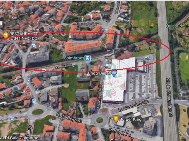 Garagem alugar em Devesas, Vila Nova De Gaia