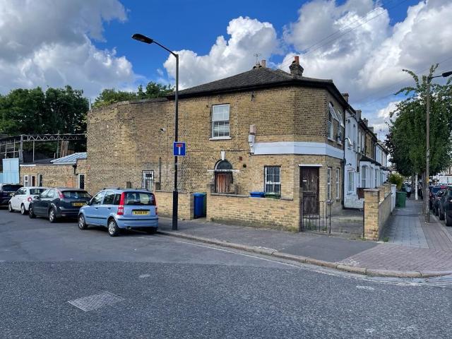 Apartment for rent in Peckham, Greater London