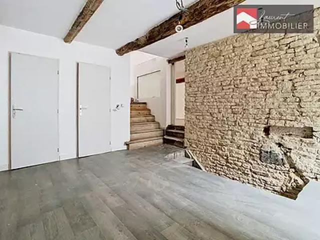 Maison vente à Mâcon, Lugny