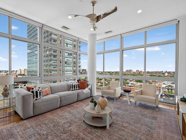 Condo for sale in Hudson, New Jersey