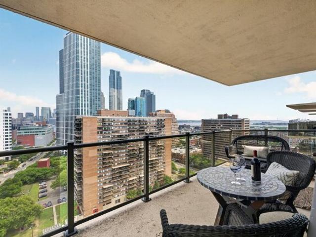 Condo for sale in Hudson, New Jersey