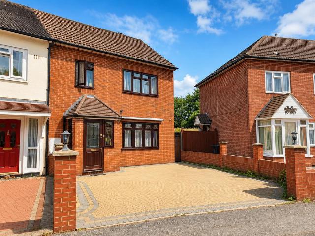Apartment for rent in Chingford, Greater London