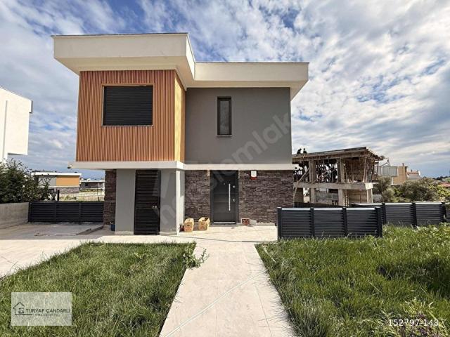 Dikili, İzmir içerisinde satılık Villa