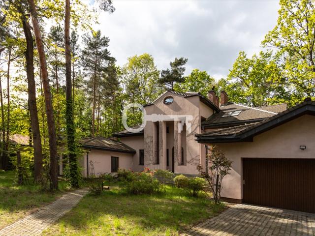 Dom na sprzedaż w Zalesie Górne, Mazowieckie