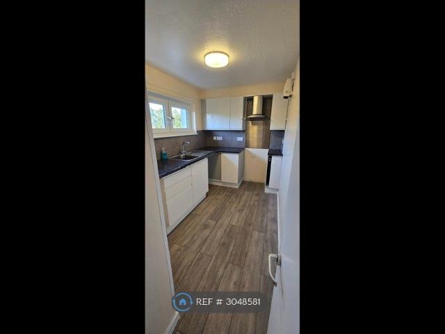 Apartment for rent in Whitfield, Scotland