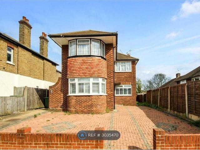 House for rent in Falconwood, Greater London