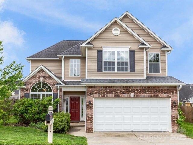 House for sale in Fletcher