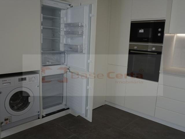 Apartamento venda em Santa Clara, Lisboa
