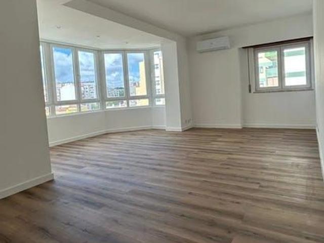 Apartamento alugar em Avenidas Novas, Lisboa