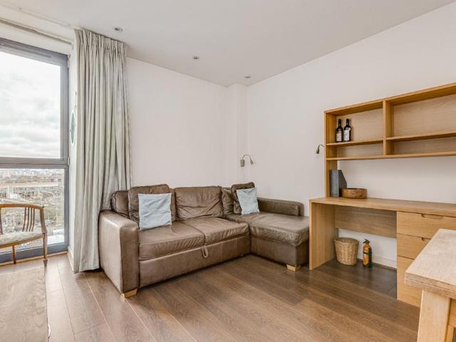Apartment for rent in Clapham Junction, Greater London