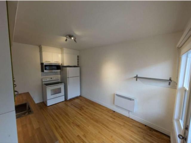 Apartment for rent in St. Leonard's, Quebec