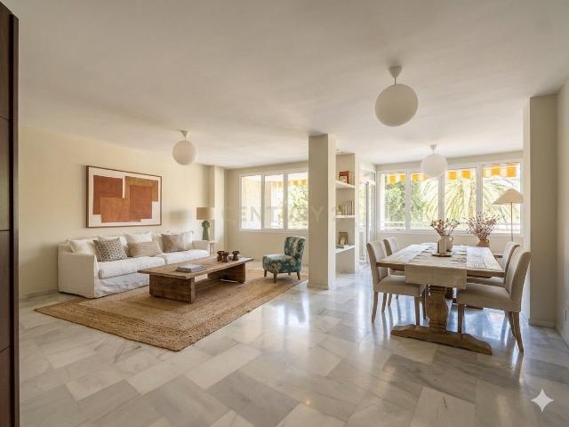 Piso en venta en Los Pinos del Limonar, Málaga
