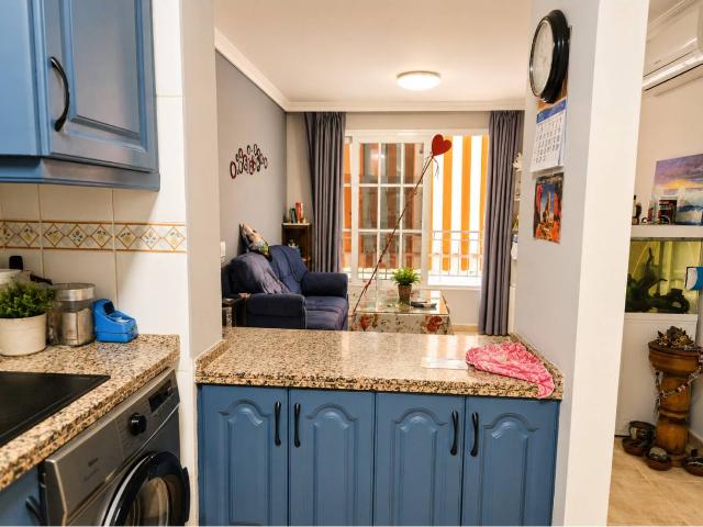Piso en venta en Las Rosas, Arona