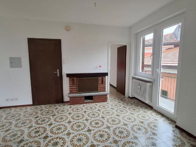 Apartment mieten in Agra, Collina d'Oro