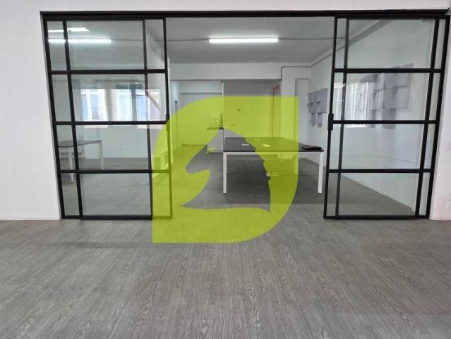 Oficina en alquiler en Sant Martí, Barcelonès