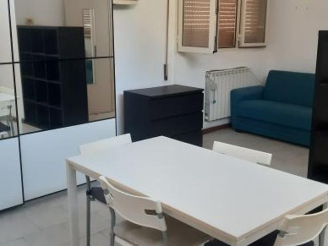 Monolocale in affitto a Porto-Saragozza, Bologna