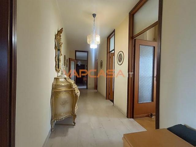 Appartamento in vendita a Calcinate, Lombardia