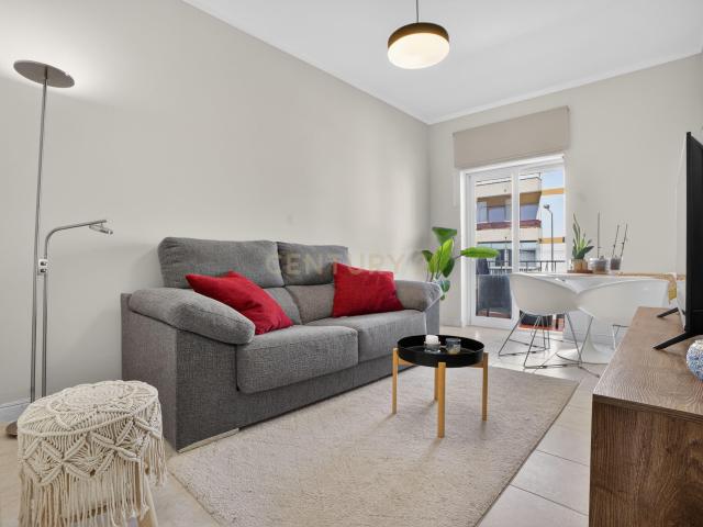 Apartamento venda em Santo António Da Charneca, Setúbal