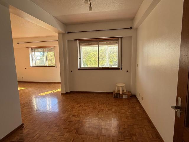 Apartamento alugar em Núcleo Urbano Histórico de Oeiras, Oeiras