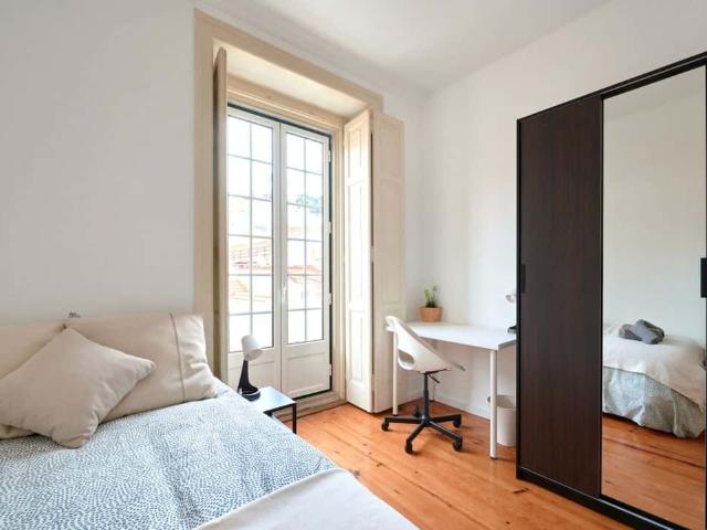 Room alugar em Porto Salvo, Casal das Chocas