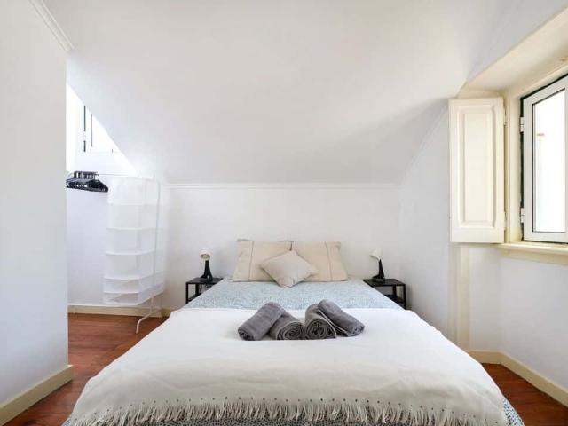 Room alugar em Porto Salvo, Casal das Chocas